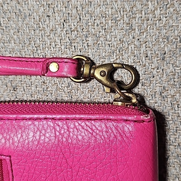 Fossil Pink wristlet - Picture 8 of 9